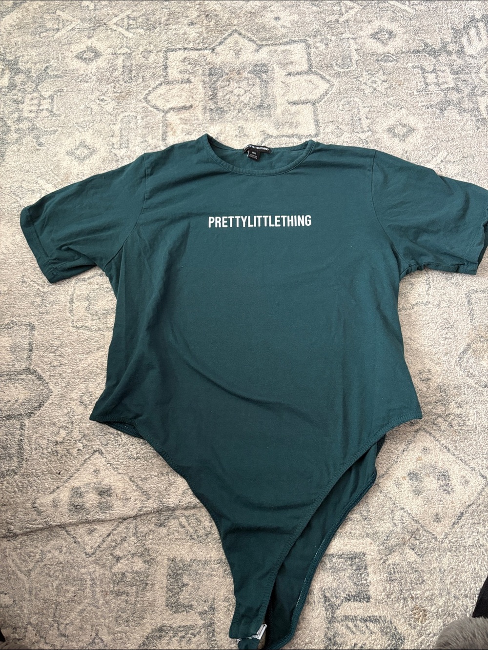 PrettyLittleThing Forest Green Logo Bodysuit Tee